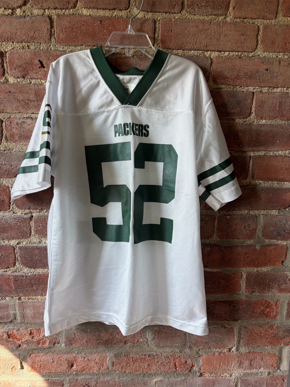 Youth Green Bay Packers NFL #52 Football Jersey size medium 10/12